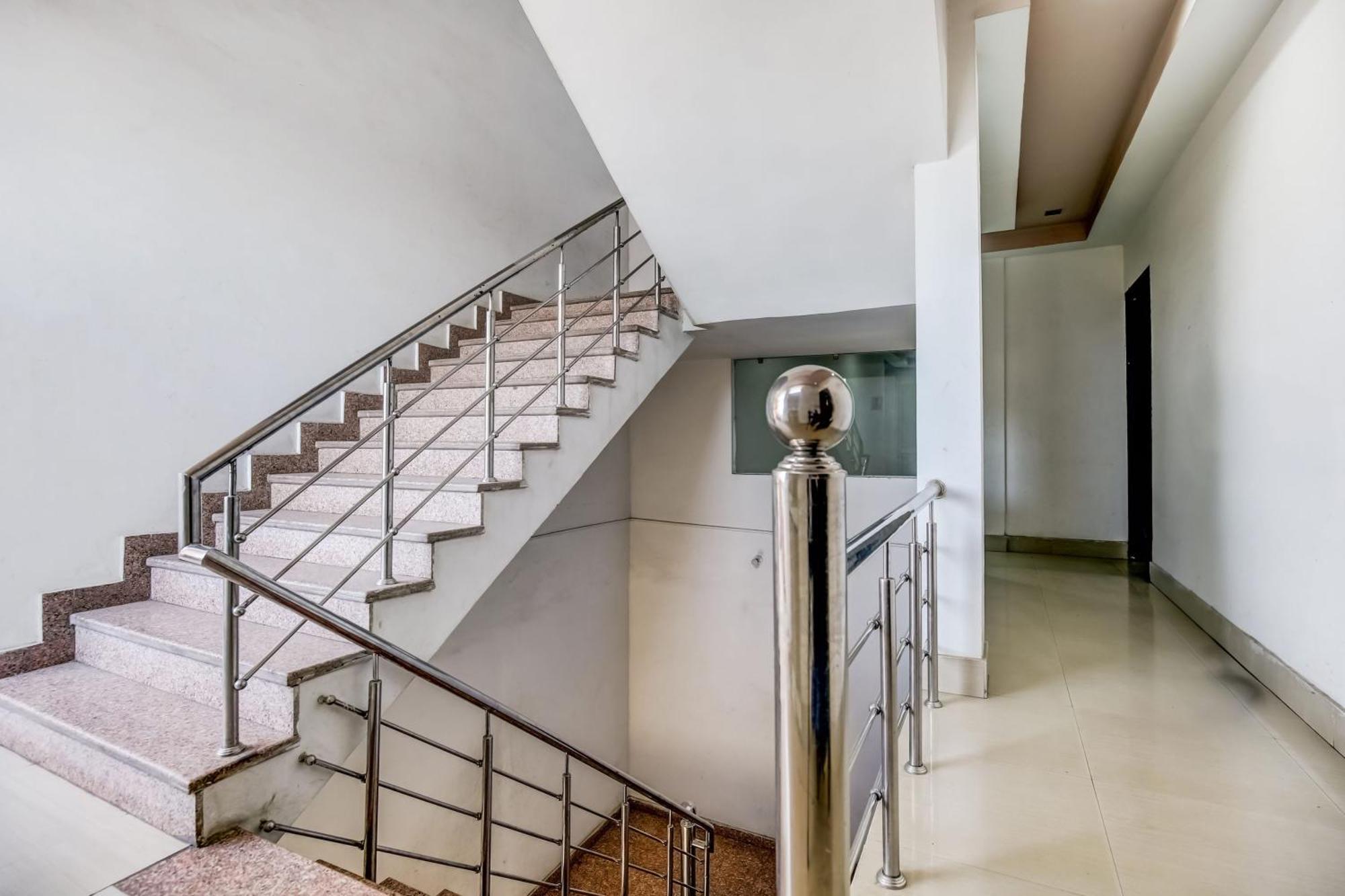 Flagship Hotel Big Boss Kurukshetra Exterior photo