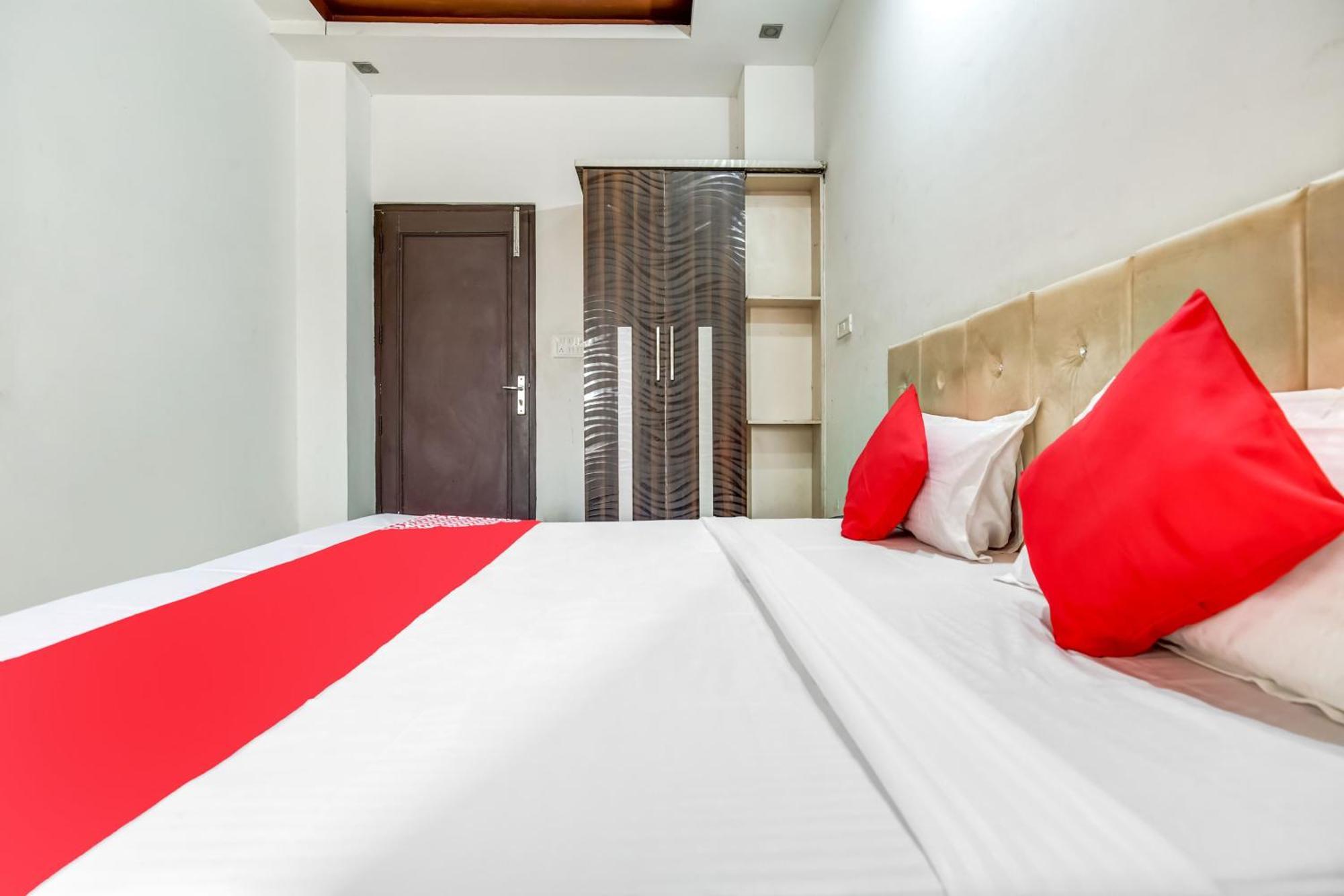 Flagship Hotel Big Boss Kurukshetra Exterior photo